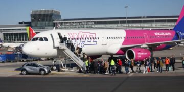 Samolot Wizz Air. Fot. PAP/Leszek Szymański