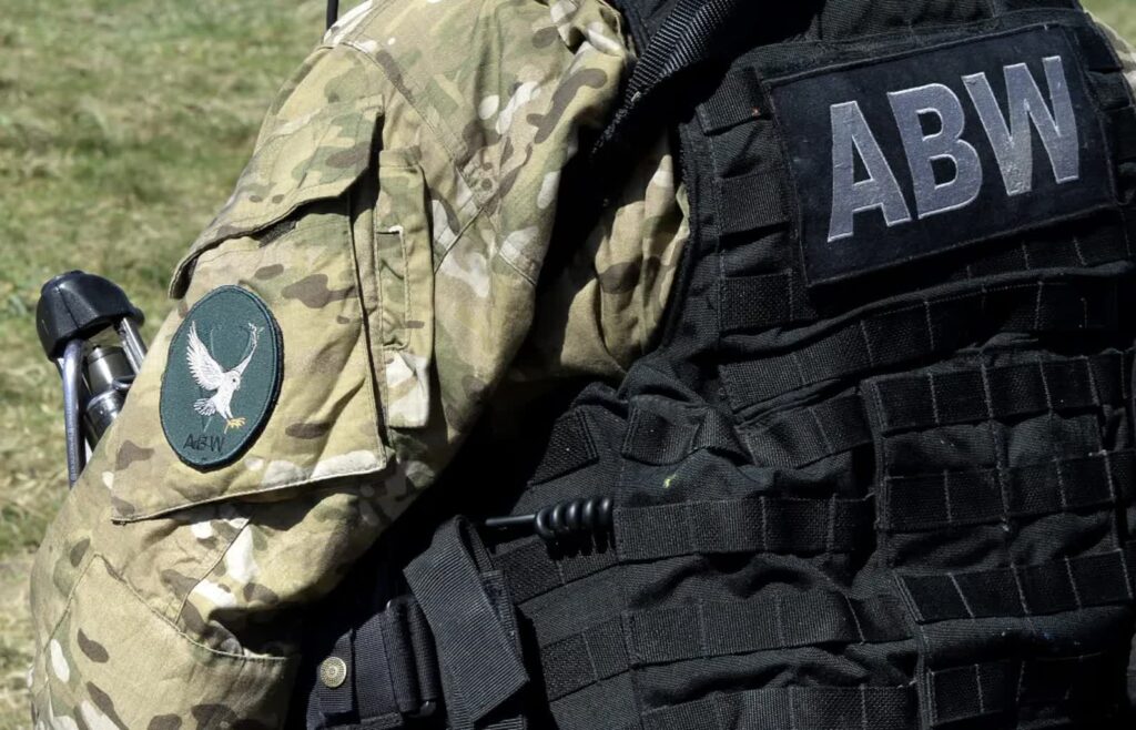Funkcjonariusze Agencji Bezpieczeństwa Wewnętrznego (zdjęcie ilustracyjne). Fot. PAP/Darek Delmanowicz