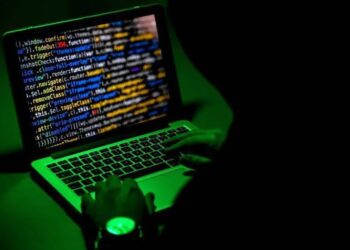 Cyberatak (zdjęcie ilustracyjne). Fot. SASCHA STEINBACH/PAP/EPA