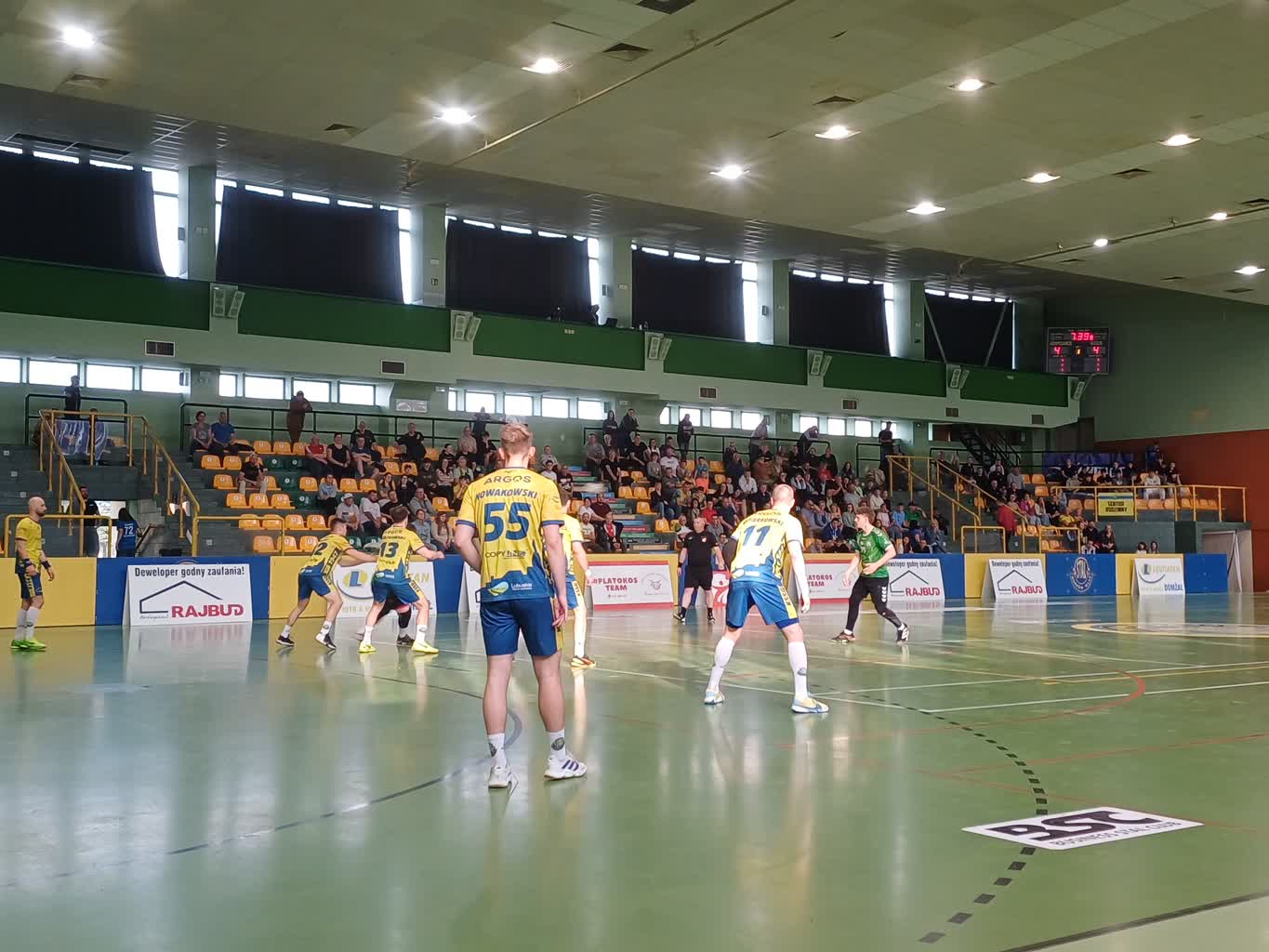 Falujący mecz Stali ostatecznie tylko z punktem