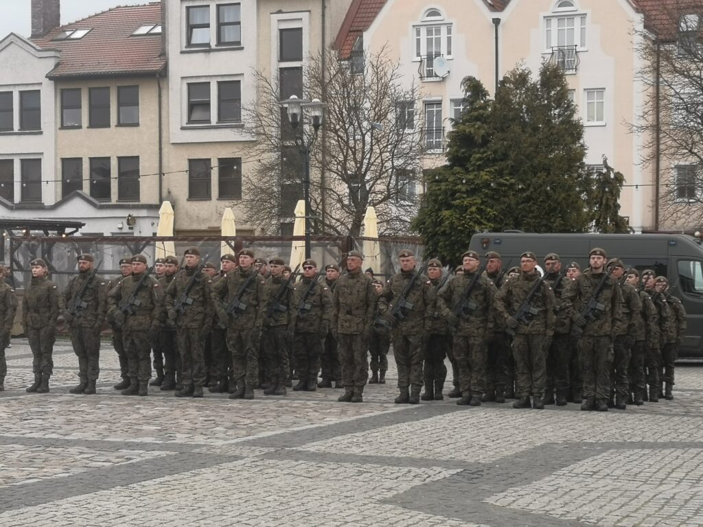 Przysięga wojskowa w Strzelcach Krajeńskich [GALERIA ZDJĘĆ] Radio Zachód - Lubuskie