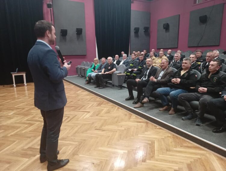 Żagańskie rozmowy o przyszłości Ochotniczych Straży Pożarnych 9 fot. K.Gonera