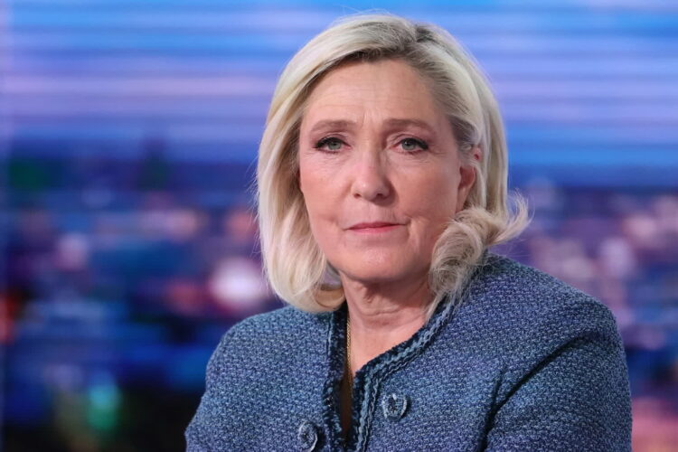 Liderka francuskiej skrajnej prawicy Marine Le Pen. Fot. PAP/EPA/THOMAS SAMSON / POOL