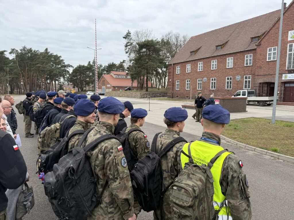 Spartakiada sportowo-obronna dla "mundurówek" Radio Zachód - Lubuskie