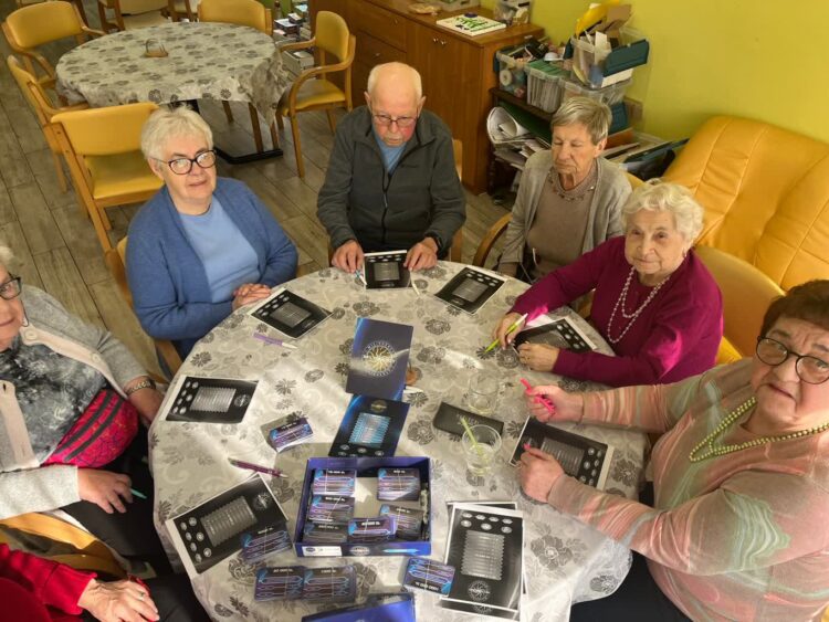 „To, co zabieramy”-posłuchaj reportażu Elżbiety Wozowczyk-Leszko 9 „To, co zabieramy”-posłuchaj reportażu Elżbiety Wozowczyk-Leszko Radio Zachód - Lubuskie