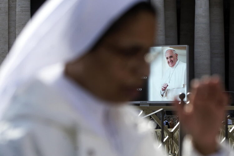 Zmarł papież Franciszek (PAP/EPA/ANGELO CARCONI)