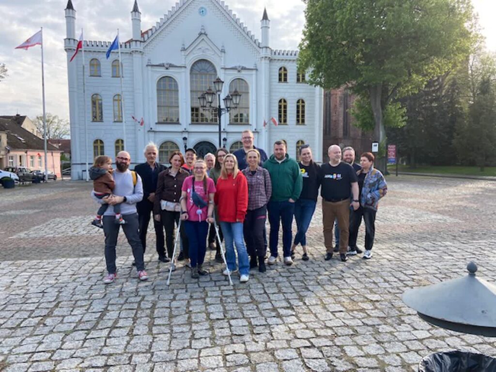 Burmistrz piętnuje mieszkankę - uważają aktywiści Watchdoga Burmistrz piętnuje mieszkankę - uważają aktywiści Watchdoga Radio Zachód - Lubuskie