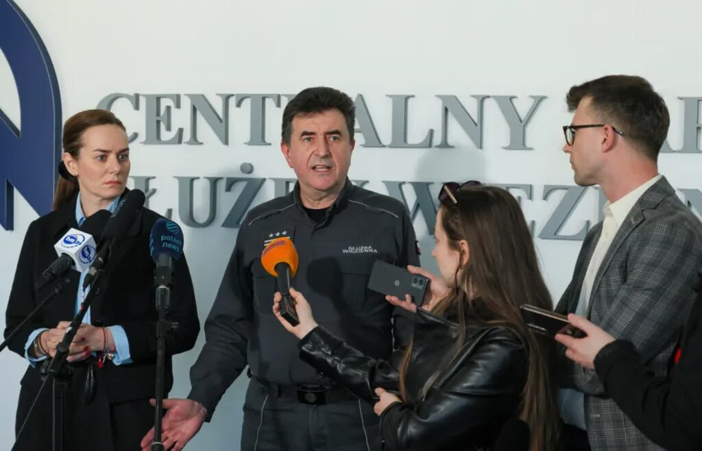 Wiceminister sprawiedliwości Maria Ejchart i szef SW płk Andrzej Pecka Fot. PAP/Paweł Supernak