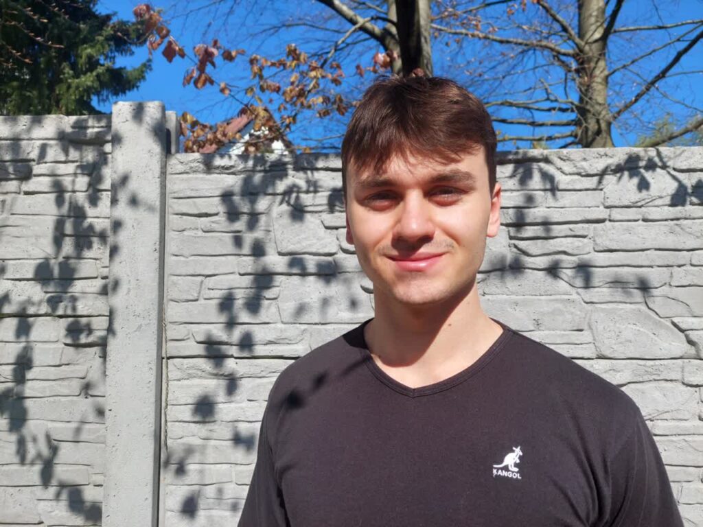 Tomasz Rudkiewicz i drużyna na podium MP w karate tradycyjnym Radio Zachód - Lubuskie