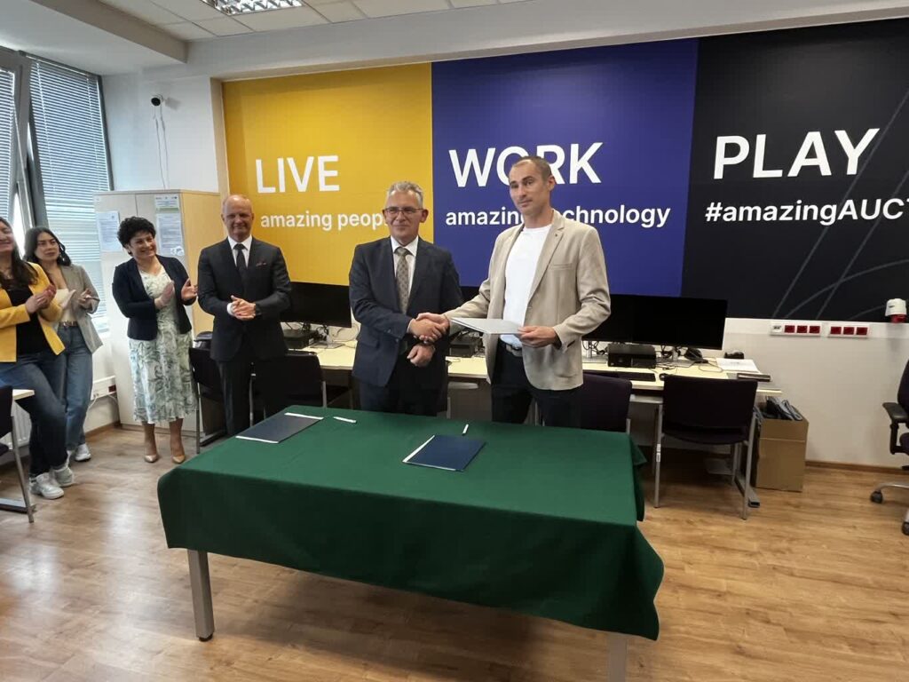 Open Day Auctane na Uniwersytecie Zielonogórskim Open Day Auctane na Uniwersytecie Zielonogórskim Radio Zachód - Lubuskie