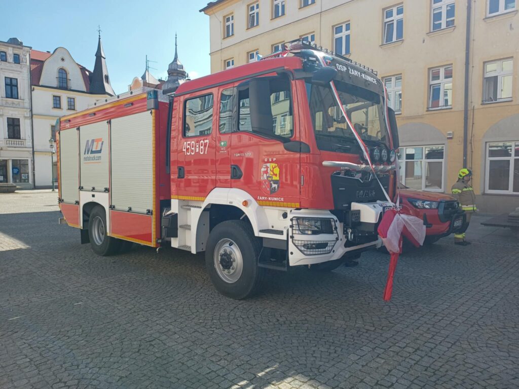 Nowy wóz dla OSP Żary Kunice [GALERIA ZDJĘĆ] Radio Zachód - Lubuskie