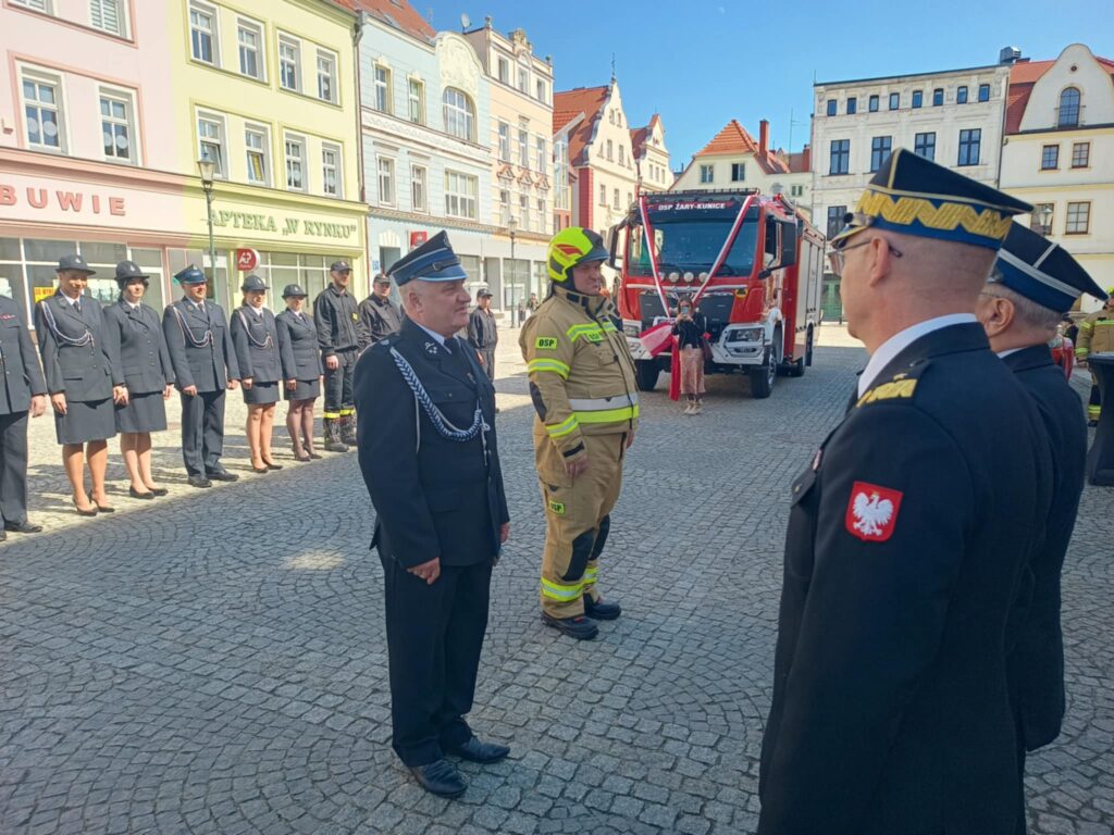Nowy wóz dla OSP Żary Kunice [GALERIA ZDJĘĆ] Radio Zachód - Lubuskie