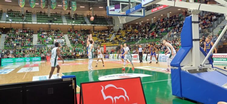 Koniec ważnego i trudnego sezonu - Zastalowcy po ostatnim meczu 9 Koniec ważnego i trudnego sezonu - Zastalowcy po ostatnim meczu Radio Zachód - Lubuskie