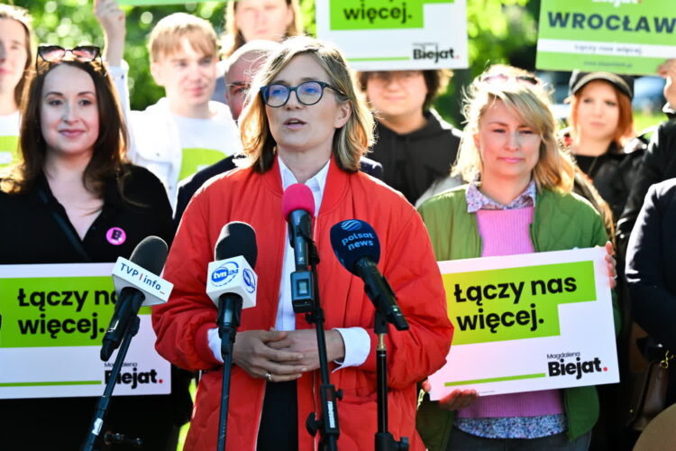 Biejat: nie możemy oszczędzać na służbie zdrowia 9 Fot. PAP/Maciej Kulczyński