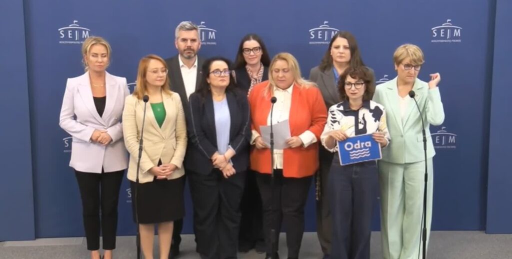 Posłowie przejmują projekt o uznaniu osobowości prawnej Odry Posłowie przejmują projekt o uznaniu osobowości prawnej Odry Radio Zachód - Lubuskie