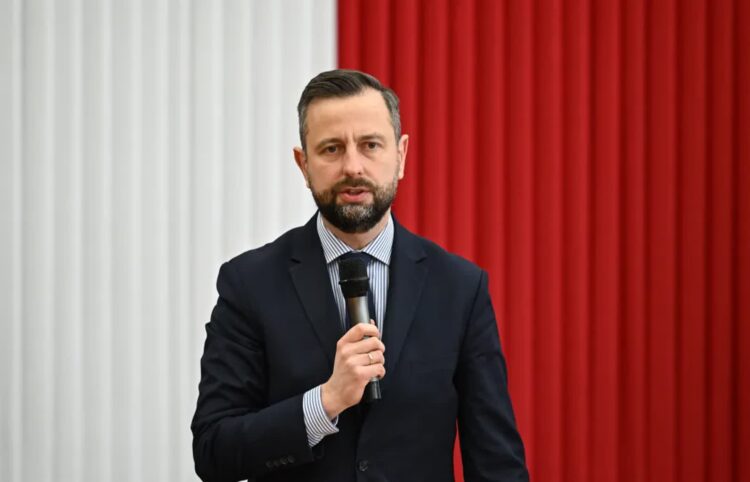 Władysław Kosiniak-Kamysz apeluje o jak najszybsze zakończenie prac nad projektem o wychowaniu patriotycznym 9 Wicepremier, lider PSL, Władysław Kosiniak-Kamysz. Fot. PAP/ Darek Delmanowicz