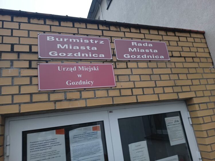 Będzie referendum w Gozdnicy 9 Będzie referendum w Gozdnicy Radio Zachód - Lubuskie