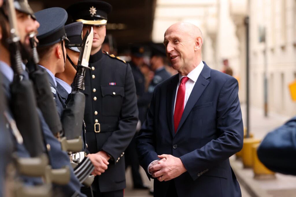 Szef brytyjskiego MON: Będziemy wydawać 3 proc. PKB na obronność 1 John Healey, brytyjski minister obrony (x.com/JohnHealey_MP)