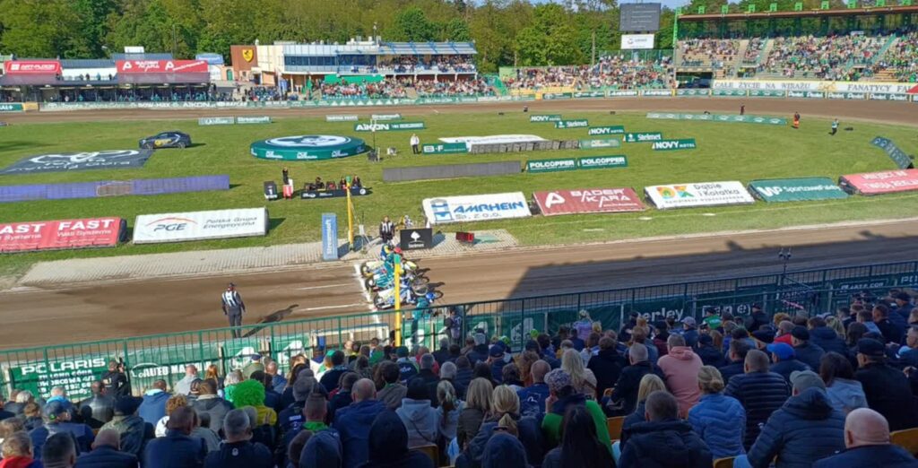 Potężne emocje przy W69! Falubaz sensacyjnie pokonał Press Toruń! fot. Jacek Białogłowy