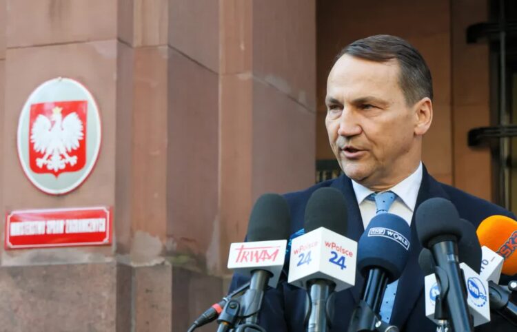 Minister spraw zagranicznych Radosław Sikorski, fot. PAP/Paweł Supernak