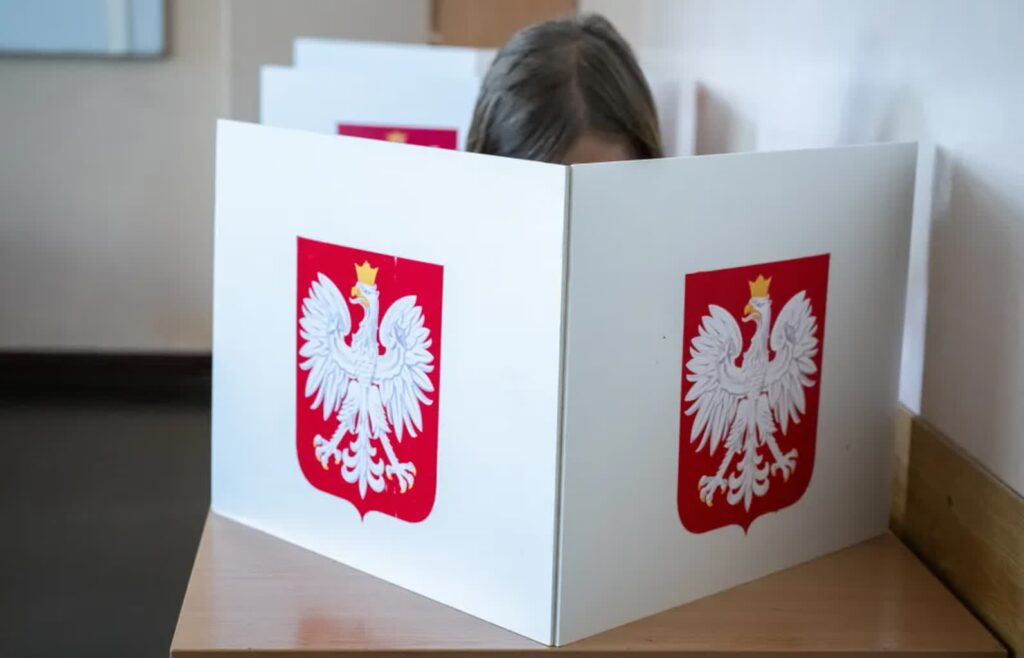 Jak oddać ważny głos w wyborach? 11 Lokal wyborczy (zdjęcie ilustracyjne). Fot. PAP/Tytus Żmijewski