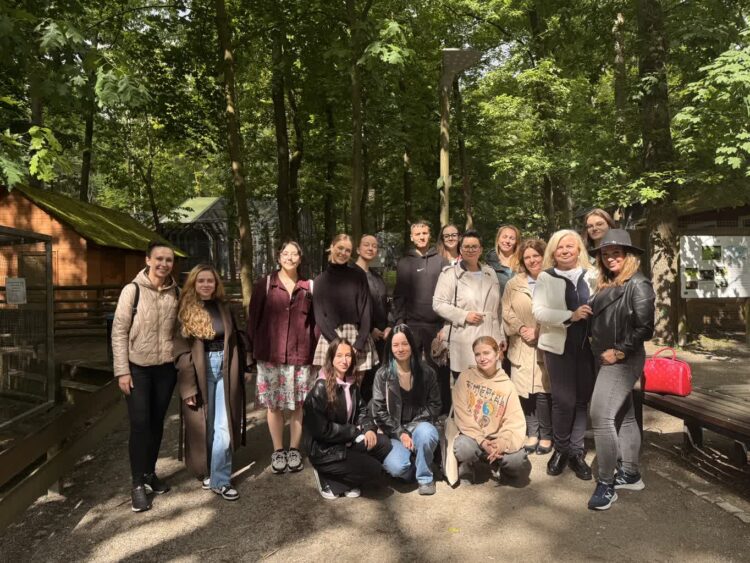 Spotkanie dla dzieci kobiet osadzonych w Krzywańcu 9 Spotkanie dla dzieci kobiet osadzonych w Krzywańcu Radio Zachód - Lubuskie