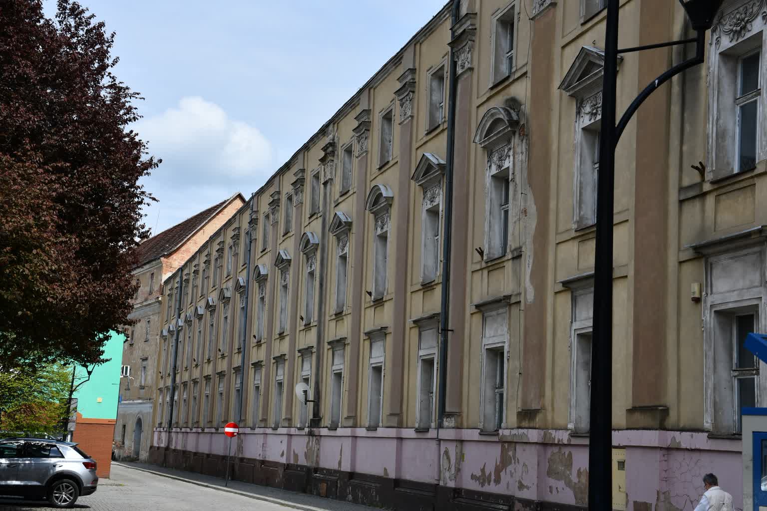 Przy szkole numer 59 w Żaganiu powstanie wielofunkcyjne boisko