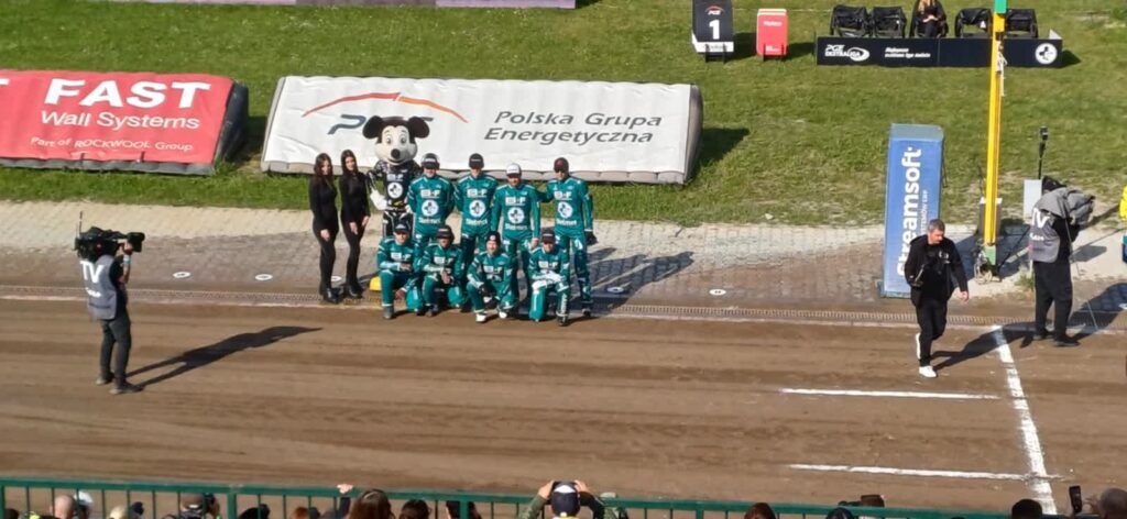 Pawlicki, Hampel i Ratajczak wygrywają Falubazowi znakomity mecz! Madsen znów słabszy Pawlicki, Hampel i Ratajczak wygrywają Falubazowi znakomity mecz! Madsen znów słabszy Radio Zachód - Lubuskie