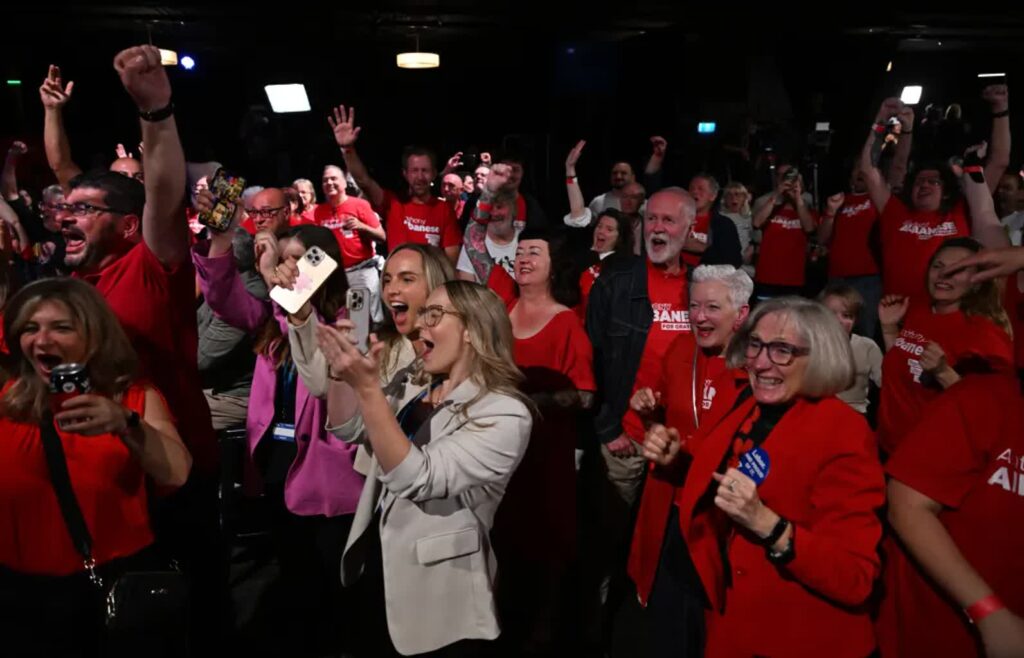 Wybory parlamentarne w Australii. Wygrała centroprawicowa Partia Pracy 1 Rządząca w Australii centrolewicowa Partia Pracy wygrywa sobotnie wybory parlamentarne. Fot. PAP/EPA/ Dean Lewins