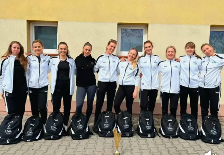 Gorzowskie siatkarki zapraszają na turniej do kibicowania 9 Gorzowskie siatkarki zapraszają na turniej do kibicowania Radio Zachód - Lubuskie