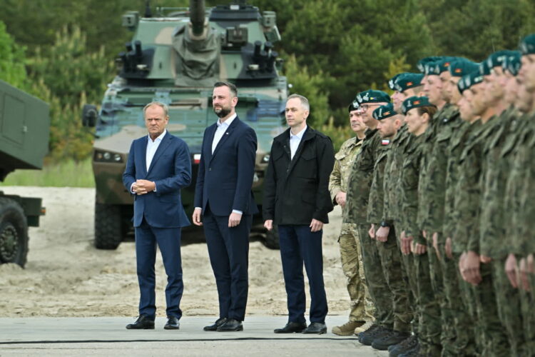 Wiceszef MON: Mamy trzecią pod względem wielkości armię w NATO, powinniśmy być z tego dumni 9 fot: PAP/Przemysław Piątkowski