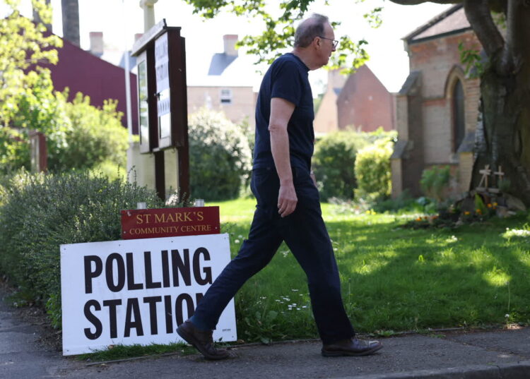Anglia. Partia Farage'a ma kolejnego posła 9 Wybory uzupełniające w Anglii (PAP/EPA/NEIL HALL)