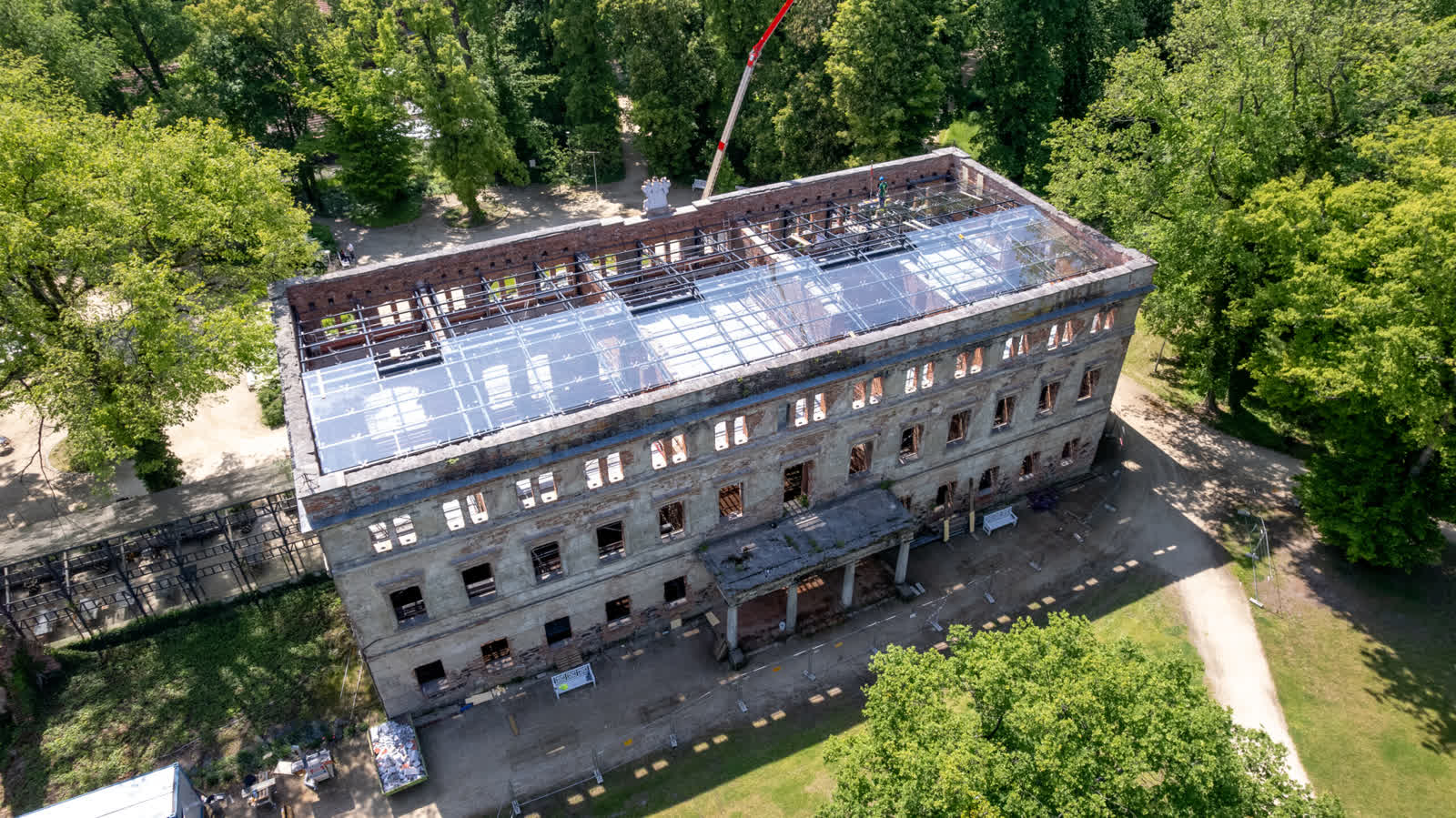 Szklany dach w Zatoniu do końca czerwca Radio Zachód - Lubuskie