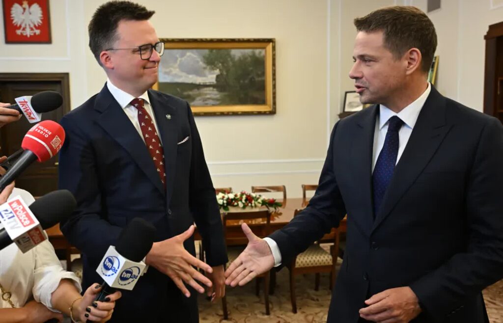 Szymon Hołownia i Rafał Trzaskowski Fot. PAP/Radek Pietruszka