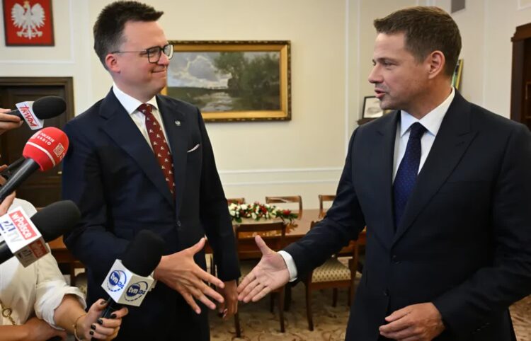 Szymon Hołownia i Rafał Trzaskowski Fot. PAP/Radek Pietruszka