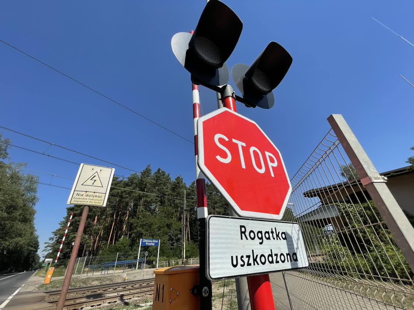 Straż Ochrony Kolei apeluje o zachowanie bezpieczeństwa w pobliżu rogatek Radio Zachód - Lubuskie