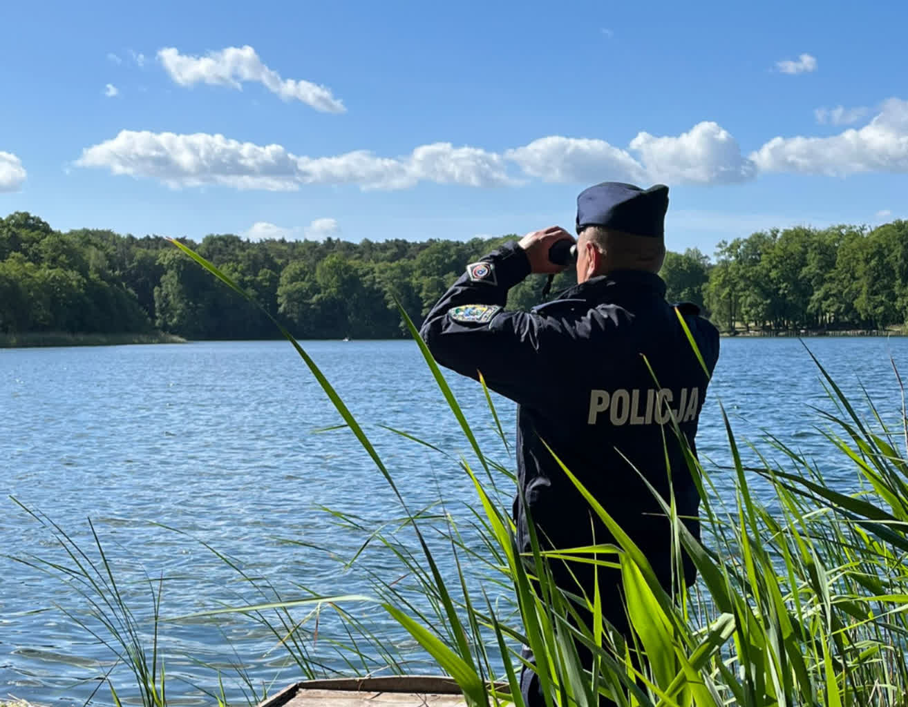 Policja o wypoczynku nad wodą i przygotowaniach do wakacji Radio Zachód - Lubuskie
