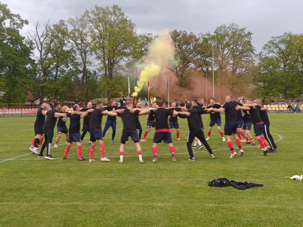 Różanki witają IV ligę! Różanki witają IV ligę! Radio Zachód - Lubuskie