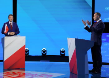 Debata w TVP przed drugą turą wyborów prezydenckich (PAP/Paweł Supernak)