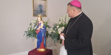 Zabytkowa figurka Madonny powraca do Katedry Radio Zachód - Lubuskie