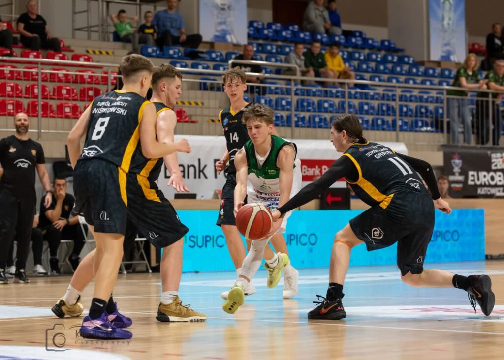 Koszykarze Basket4Kids dostali bolesną lekcję koszykówki Koszykarze Basket4Kids dostali bolesną lekcję koszykówki Radio Zachód - Lubuskie