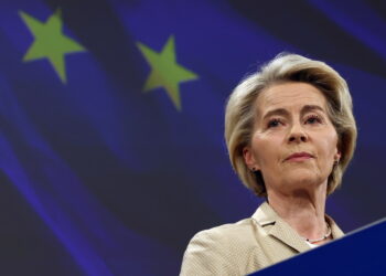 Ursula von der Leyen (PAP/EPA/OLIVIER HOSLET)