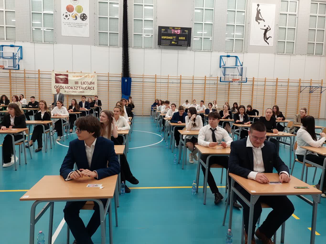 Początek matur – dziś egzamin z języka polskiego Radio Zachód - Lubuskie