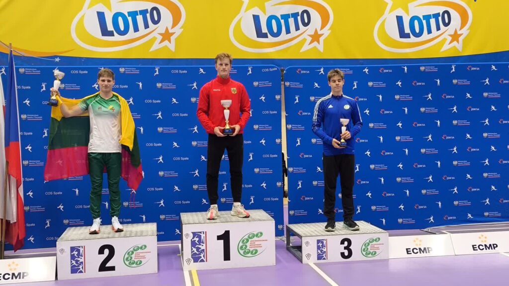 Młodzi pięcioboiści ZKS-u Drzonków z medalami Mistrzostw Polski fot. Paweł Górski