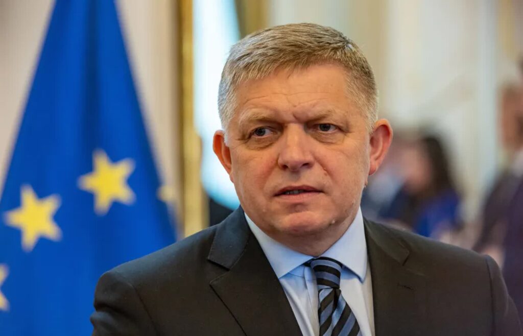 Robert Fico. Fot. EPA/MARTIN DIVISEK