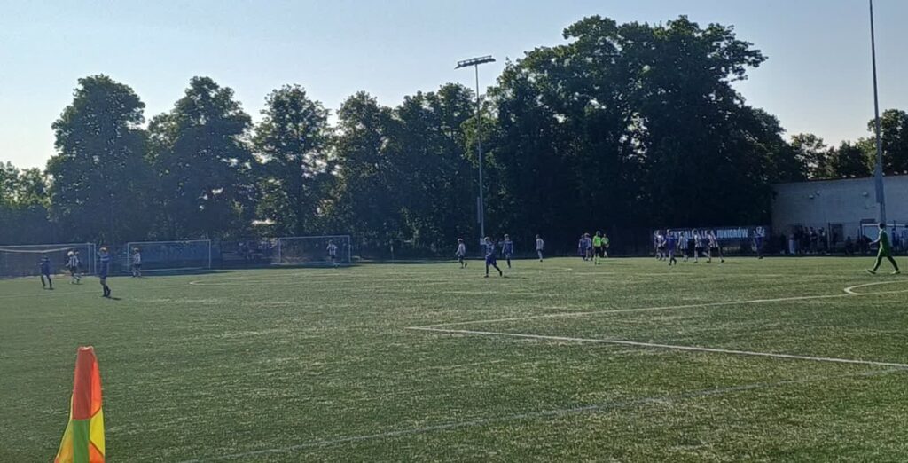 Stilon znów strzelił sześć i przypieczętował awans do CLJ U17 Stilon znów strzelił sześć i przypieczętował awans do CLJ U17 Radio Zachód - Lubuskie