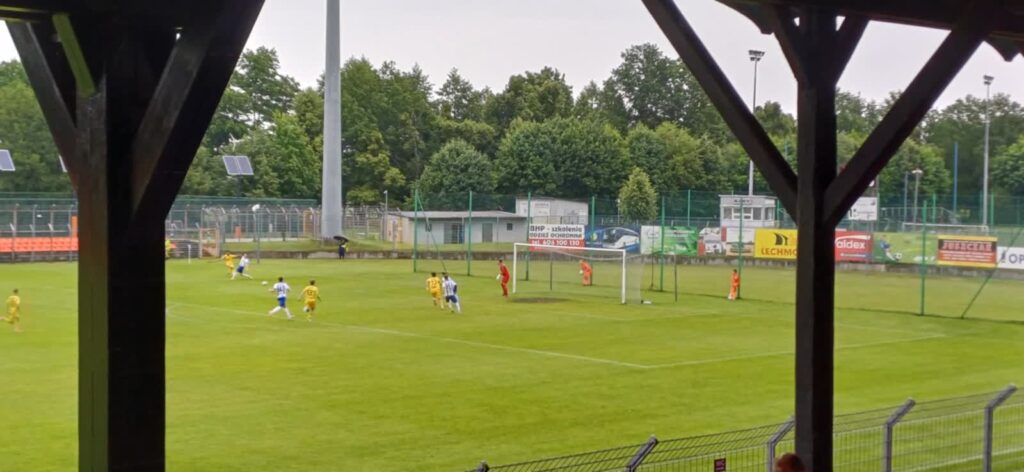 Lechia w Kluczborku, jak w całym sezonie - najpierw grała dobrze, potem zabrakło... Lechia w Kluczborku, jak w całym sezonie - najpierw grała dobrze, potem zabrakło... Radio Zachód - Lubuskie