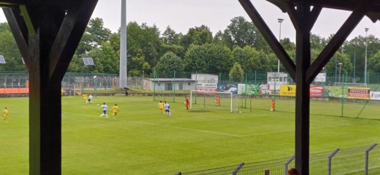 Lechia w Kluczborku, jak w całym sezonie - najpierw grała dobrze, potem zabrakło... 9 Lechia w Kluczborku, jak w całym sezonie - najpierw grała dobrze, potem zabrakło... Radio Zachód - Lubuskie