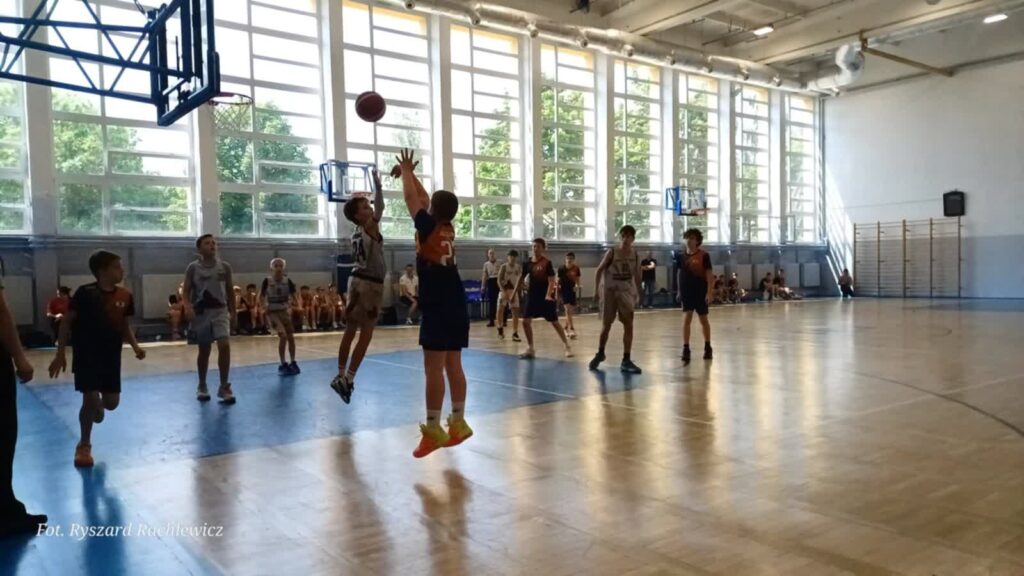 Najmłodsi koszykarze z całej Polski rywalizowali w Gorzowie Najmłodsi koszykarze z całej Polski rywalizowali w Gorzowie Radio Zachód - Lubuskie