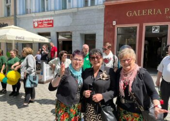 Dzień Tolerancji i Godności Osób z Niepełnosprawnością przy ratuszu [ZDJĘCIA] Radio Zachód - Lubuskie